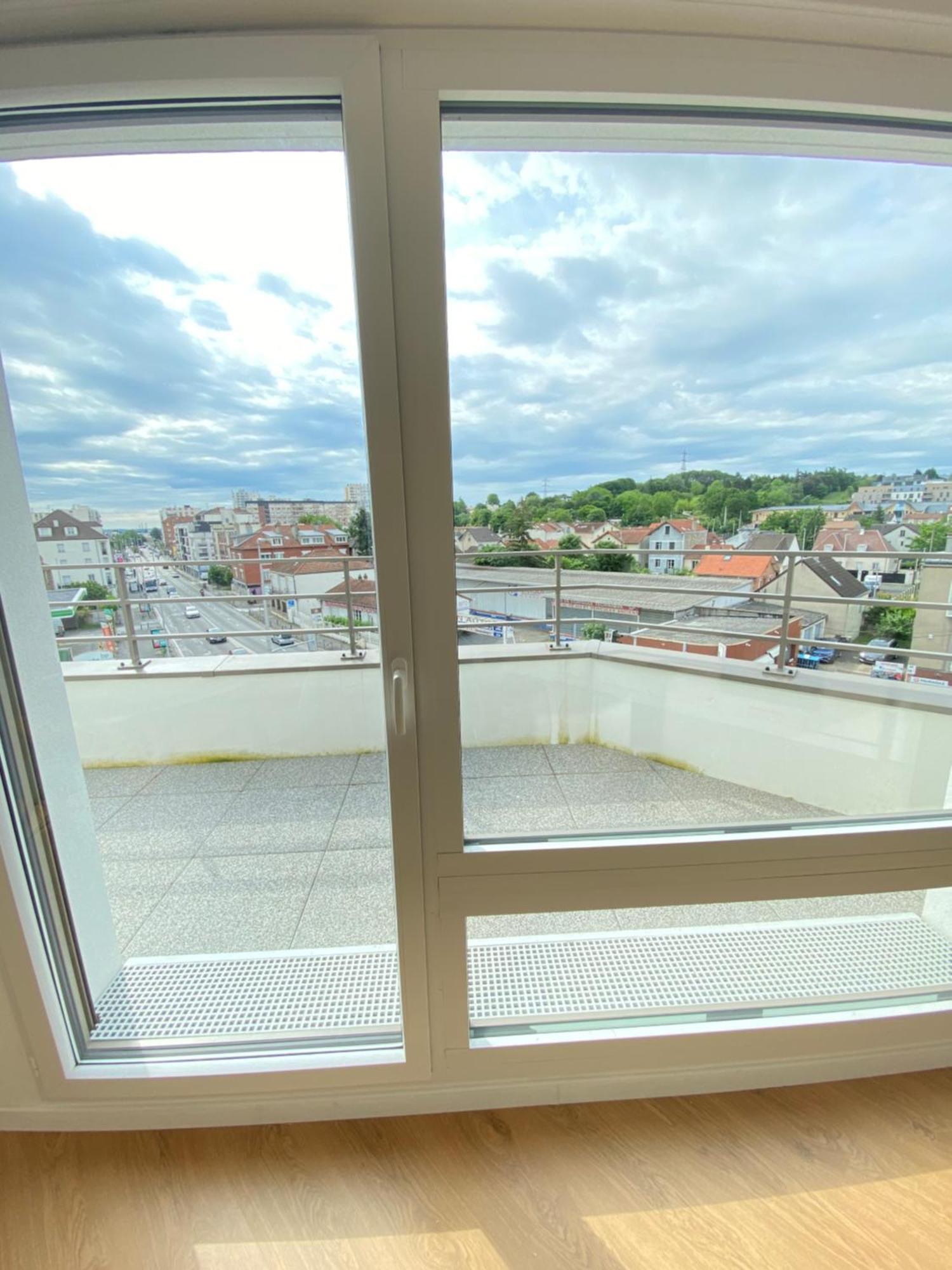Charme Citadin Appartement Villemomble Buitenkant foto