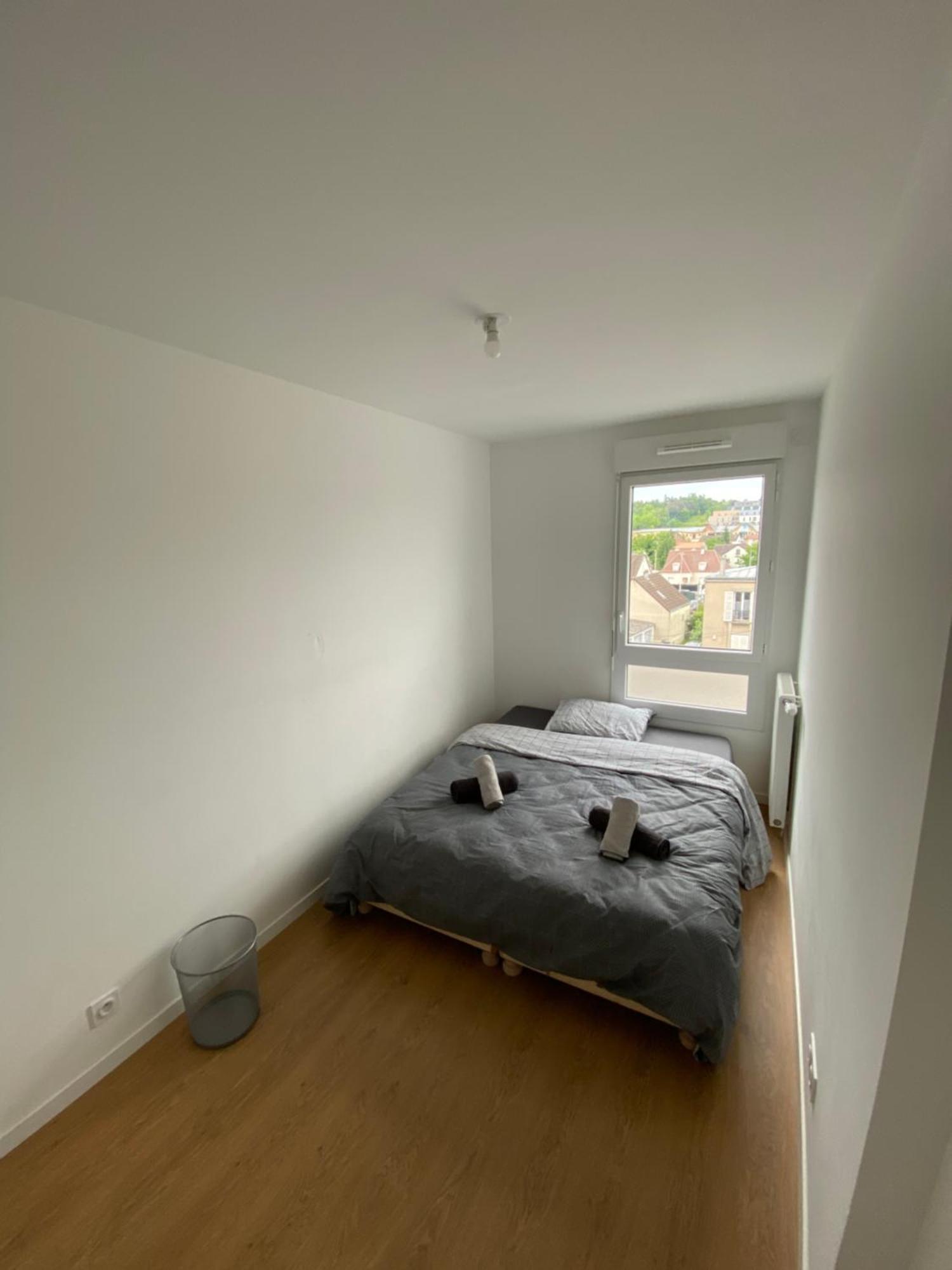 Charme Citadin Appartement Villemomble Buitenkant foto